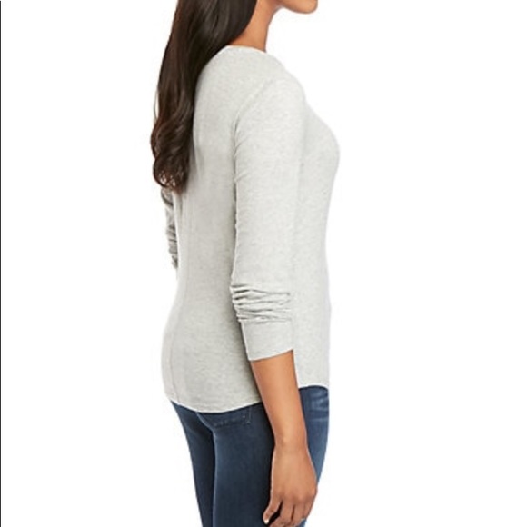 Crown & Ivy Longsleeve Crewneck T-shirt Sz Medium - Picture 3 of 7